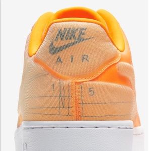 Women Air Force 1 "Laser Orange"